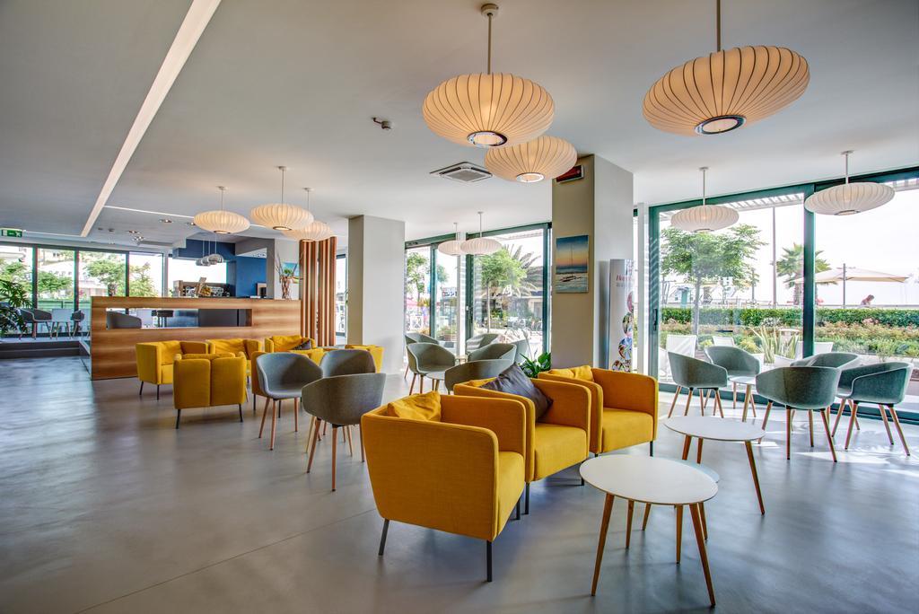 Hotel Commodore Riccione Exterior foto